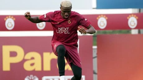 Victor Osimhen, ilk antrenmanına çıktı