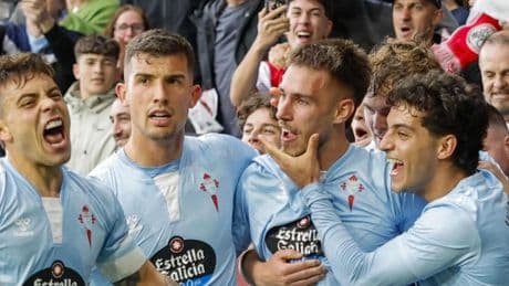 El Celta huele a Europa y el Sevilla se complica él solo contra diez