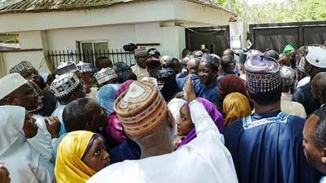 Au Nigeria, l’enterrement sous haute sécurité de l’ancien président Muhammadu Buhari