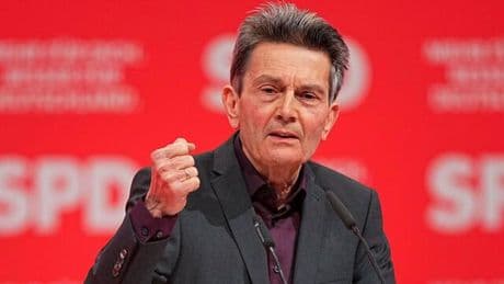 Außenpolitik: SPD-Politiker fordern diplomatische Gespräche mit Russland