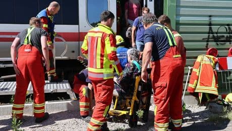 Bahn: ICE strandet in Unterfranken - Zug teils ohne Klimaanlage