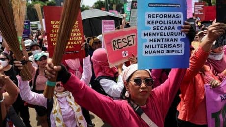 Quand la contestation gronde en Indonésie, le président Prabowo parade à Pékin