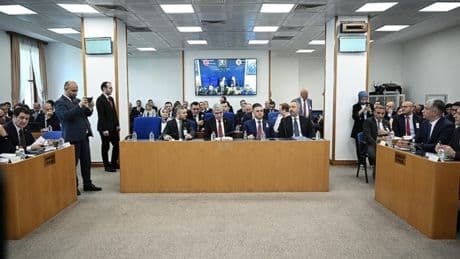 Ekonomiye yönelik yeni vergi düzenlemesi komisyondan geçti: Temmuz'un başında akaryakıta zam gelmesi bekleniyor