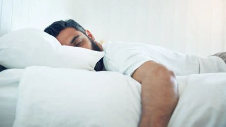 ¿Duermes demasiado? Un estudio revela las horas de sueño que pueden aumentar el riesgo de sufrir demencia