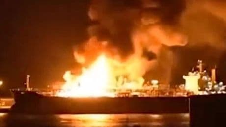 Ukraine legt Putins wichtigstes Öl-Termin lahm – Videos zeigen brennende Tanker
