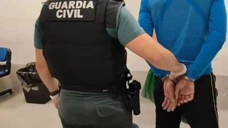 El joven encarcelado por la paliza al vecino de Torre Pacheco ya había agredido días antes a un policía