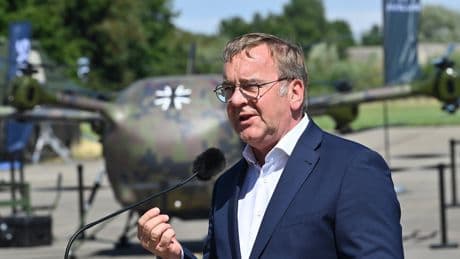 Briten-Zeitung nimmt das Bundeswehrbeschaffungsbeschleunigungsgesetz aufs Korn