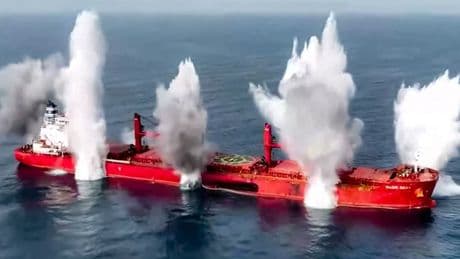 Krieg in Nahost: Zweites Schiff nach Huthi-Angriff gesunken