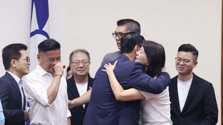 'China-gezinde' politici Taiwan overleven stemmingen over wegsturen uit parlement