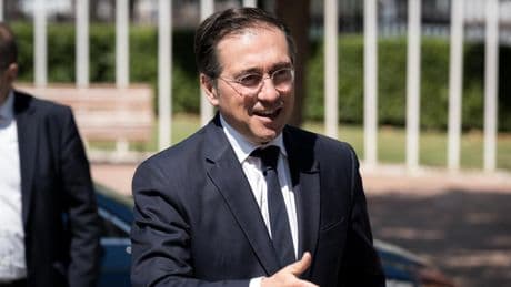 España solicita que se aborde la oficialidad del catalán en el Consejo de la UE del 18 de julio