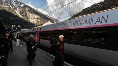 La ligne ferroviaire Paris-Milan interrompue par une coulée de boue provoquée par un violent orage