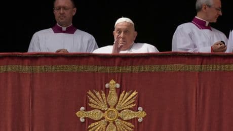AP PHOTOS: Pope Francis on Easter Sunday