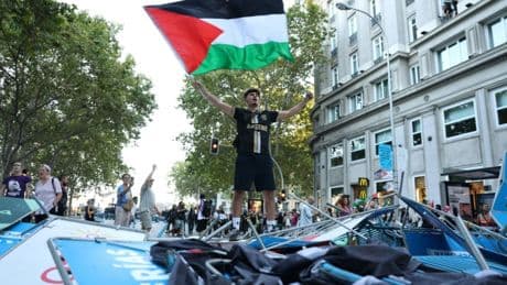 Pro-palästinensische Demonstranten erzwingen in Spanien Abbruch von Rad-Rundfahrt