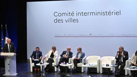 Quartiers populaires : un comité interministériel des villes « de crise », contraint par le contexte budgétaire