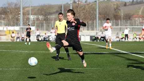 Eintracht Frankfurt: Einsatz mit 14 Jahren