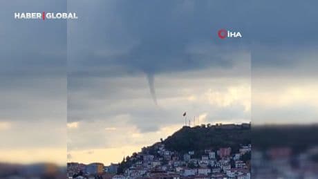 Denizdeki hortumu merakla kaydeden vatandaşlar sosyal medyada gündem oldu