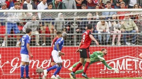 El Mirandés coge ventaja hacia Primera