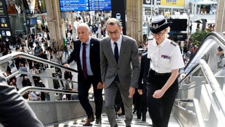 Mineur mis en examen pour projets d’attentats : l’avocat du jeune juge « assez honteux » que Bruno Retailleau se serve de cette affaire pour faire de la « communication »