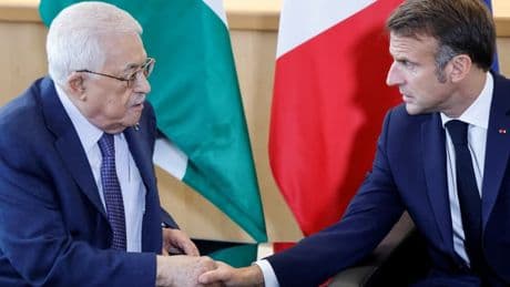 Gaza: Emmanuel Macron et Mahmoud Abbas d'accord sur la "nécessité urgente d'un cessez-le-feu"