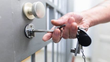 Tod eines Jugendlichen in JVA beschäftigt Saar-Landtag