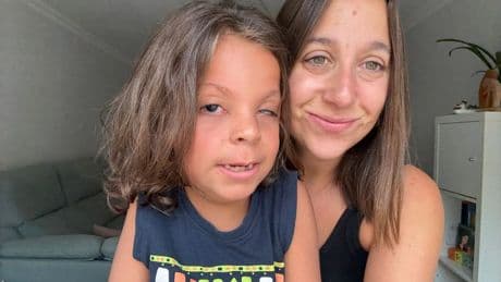 Lucía Machota,madre de Romeo con una enfermedad ultrarara: "O cuidas o trabajas"