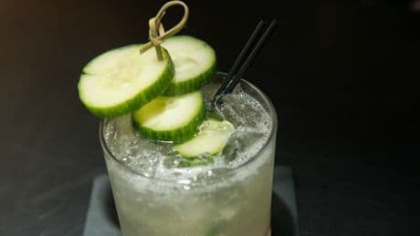 Mojito, spritz, whisky-coca: quel est le cocktail préféré des Français pour l'été?
