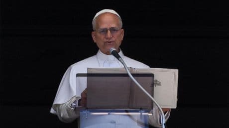 León XIV pide "coraje y perseverancia" para los que están involucrados en la búsqueda "sincera" de la paz