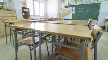 Las escuelas alertan de que la idea de Junts de prohibir el velo en los centros generará más segregación