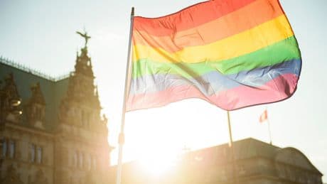 « Thérapies de conversion » : un million d’Européens appellent à les interdire