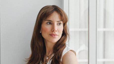 Isabel Viña, doctora experta en metabolismo y hormonas: “Estar doblada en la cama por el dolor de regla no es normal”