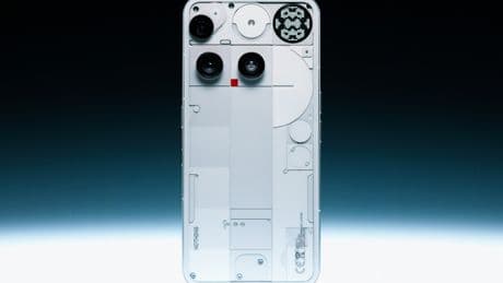 El Nothing Phone (3) tiene una parte trasera loquísima. Una que llega con pantalla incluida