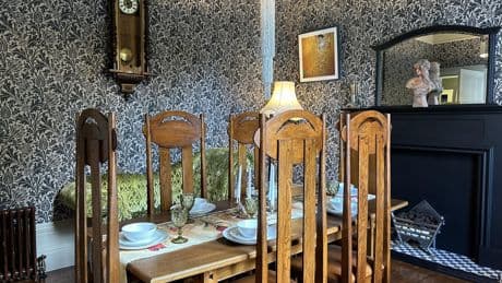 Hot lipstick, nude runs and  art deco  - it can only be Scotland's Home of the Year