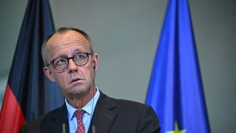 Nahost und Ukraine - Krisen-Telefonat von Merz mit Macron und Starmer