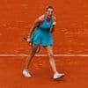 Titelfavoriete Sabalenka knokt zich naar halve finales op Roland Garros