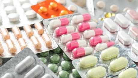 Farmaci e caldo: gli effetti imprevisti, le reazioni e come conservarli se si viaggia. Ecco l'elenco