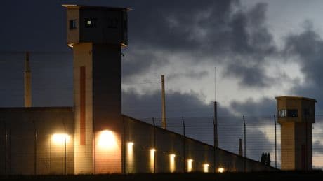Orne : cinq hommes jugés aux assises pour l’attaque à la prison de Condé-sur-Sarthe en 2019