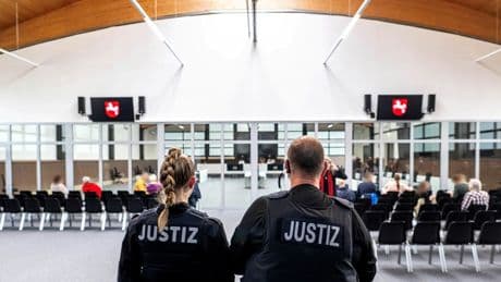 Für das schreckliche RAF-Gespenst ist noch jeder Gerichtssaal zu klein