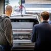 Vijftig jaar terug was modaal inkomen genoeg voor twee nieuwe auto's, nu voor nog niet één