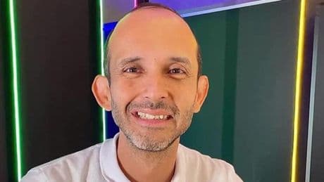 El sorprendente desayuno que Francisco Rosero, endocrino, recomienda en España: "Mejor tomar dos huevos que avena"