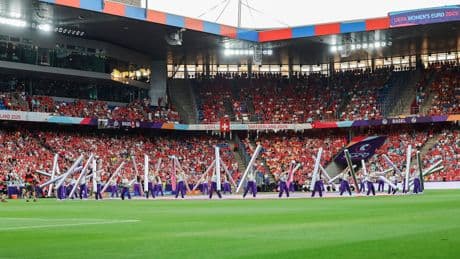 „Macht null Sinn“: EM-Eröffnung sorgt bei Fans für komplette Verwirrung