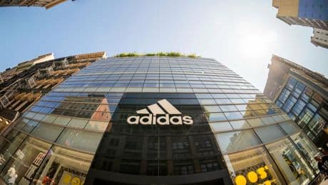 Sportartikelhersteller: Adidas-Zahlen: „In einer normalen Welt hätten wir unseren Ausblick angehoben“
