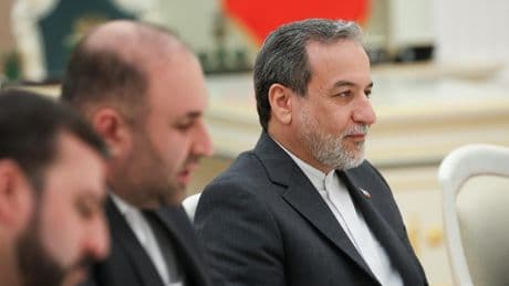Guerre Israël-Iran : dégâts sur les sites nucléaires, Macron craint la sortie de Téhéran de l’AIEA