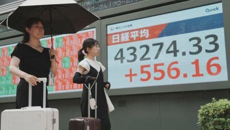 Börse Asien: Nikkei steigt erstmals über 43.000 Punkte – „Anzeichen für eine Überhitzung“
