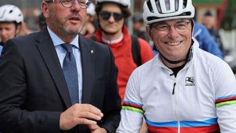 Hinault: &quot;Jamás habría apostado un céntimo a que 40 años después sería el último francés en ganar el Tour&quot;