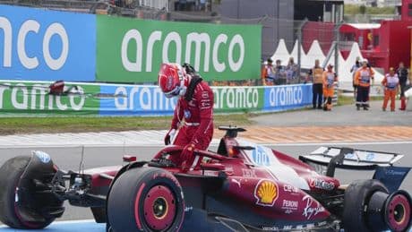 Leclerc, fuera de combate tras un aparatoso accidente con Antonelli
