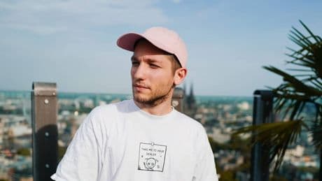 Auf ärztlichen Rat - YouTube-Star Rezo zieht Notbremse