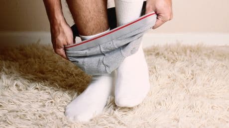 Arzt warnt: Wer Unterwäsche falsch anzieht, riskiert eine Infektion