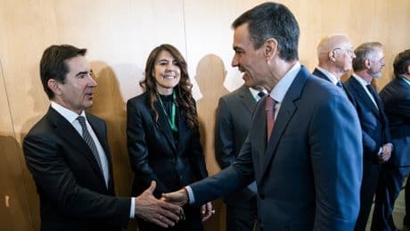 La consulta ideada por el Gobierno merma las aspiraciones del BBVA en la fase decisiva de la opa