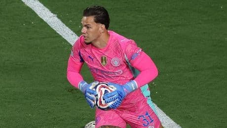 Fernando Muslera’nın yerine Ederson! Galatasaray teklif yaptı