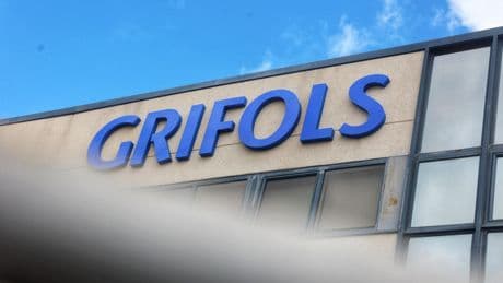 Grifols se dispara más del 4% en bolsa tras ganar casi el triple en el primer trimestre del año